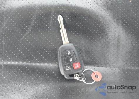 2018 Toyota Highlander Le Plus from USA, damaged, VIN 5TDZZRFH3JS267792